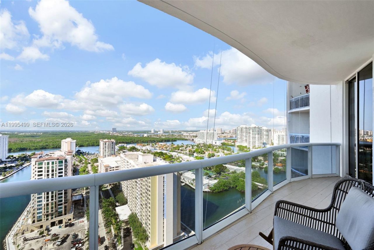 15901 Collins Ave , Unit 2405, Sunny Isles Beach, FL 33160 Photo