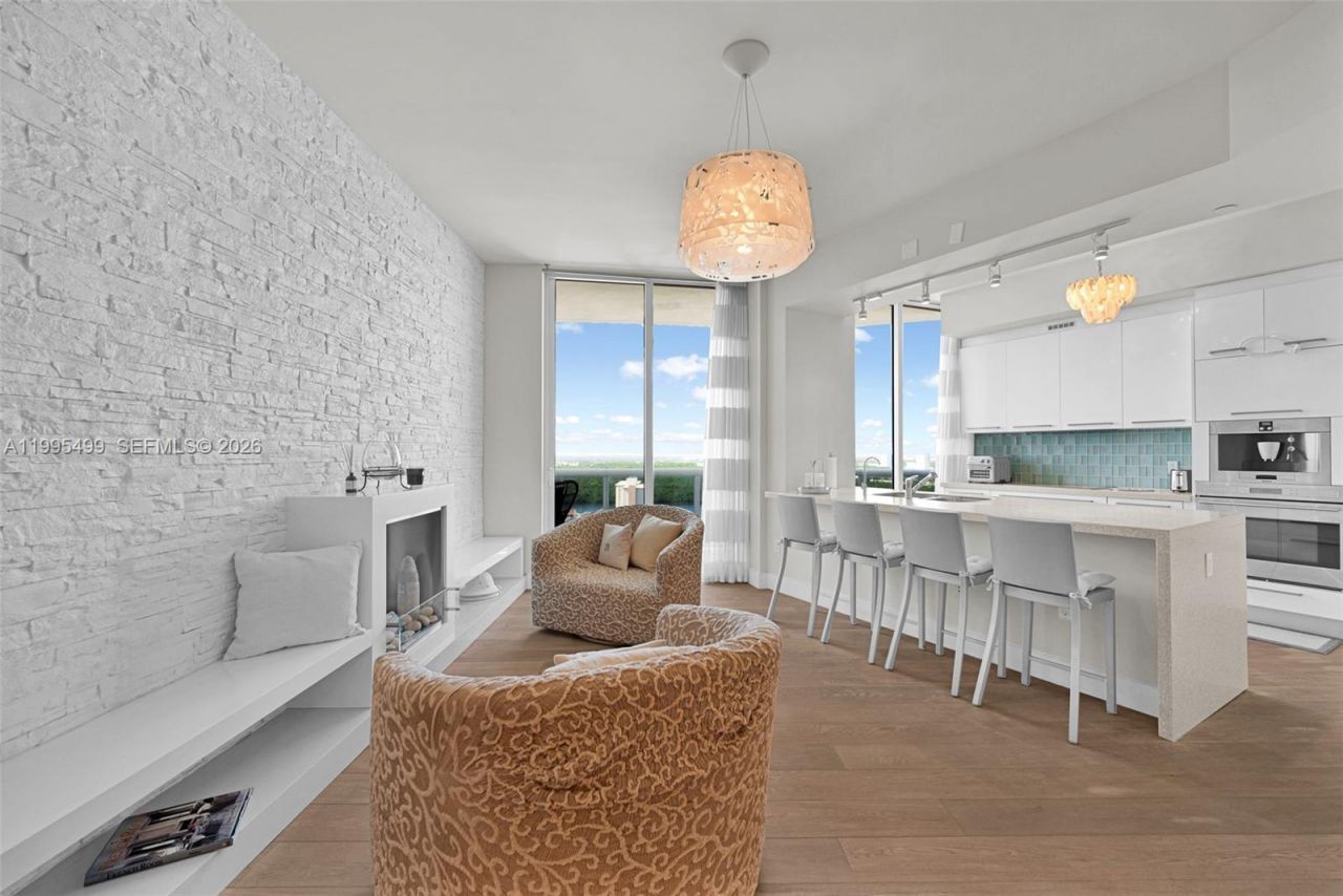 15901 Collins Ave , Unit 2405, Sunny Isles Beach, FL 33160 Photo