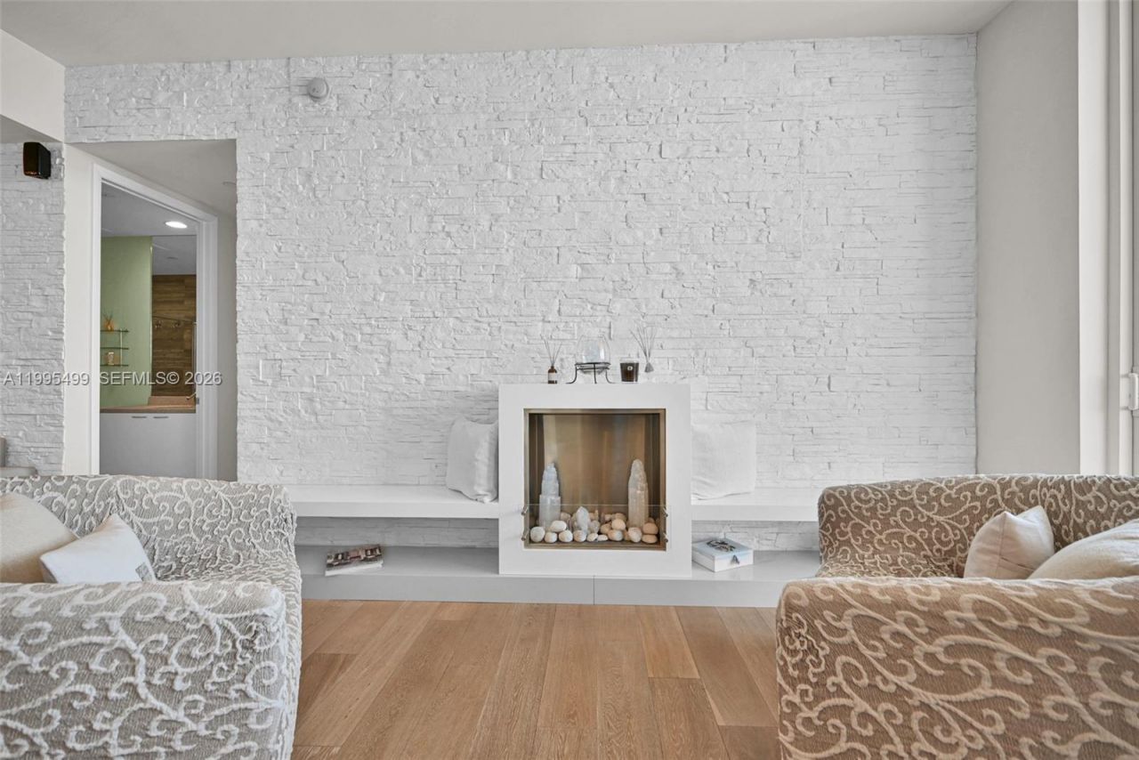 15901 Collins Ave , Unit 2405, Sunny Isles Beach, FL 33160 Photo