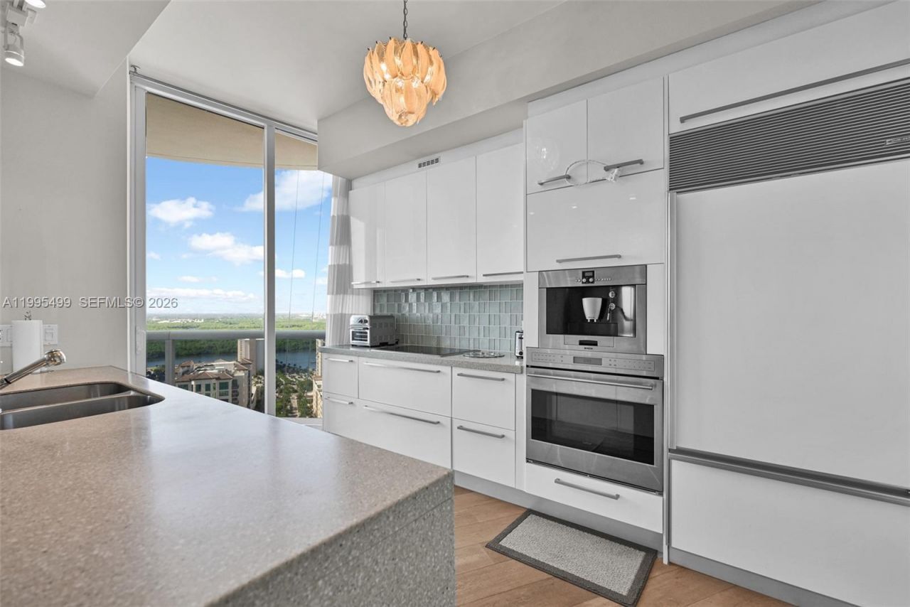 15901 Collins Ave , Unit 2405, Sunny Isles Beach, FL 33160 Photo