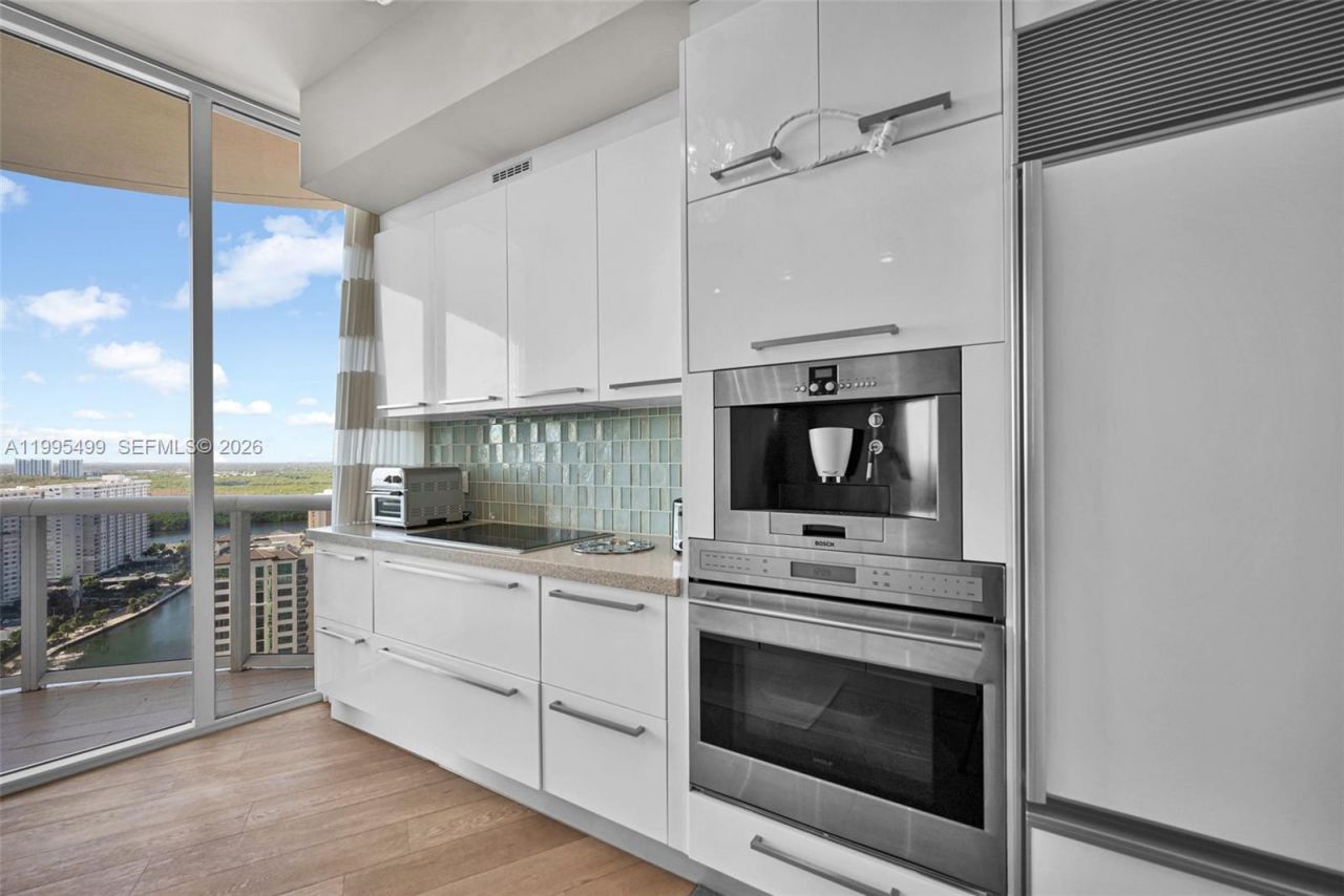 15901 Collins Ave , Unit 2405, Sunny Isles Beach, FL 33160 Photo