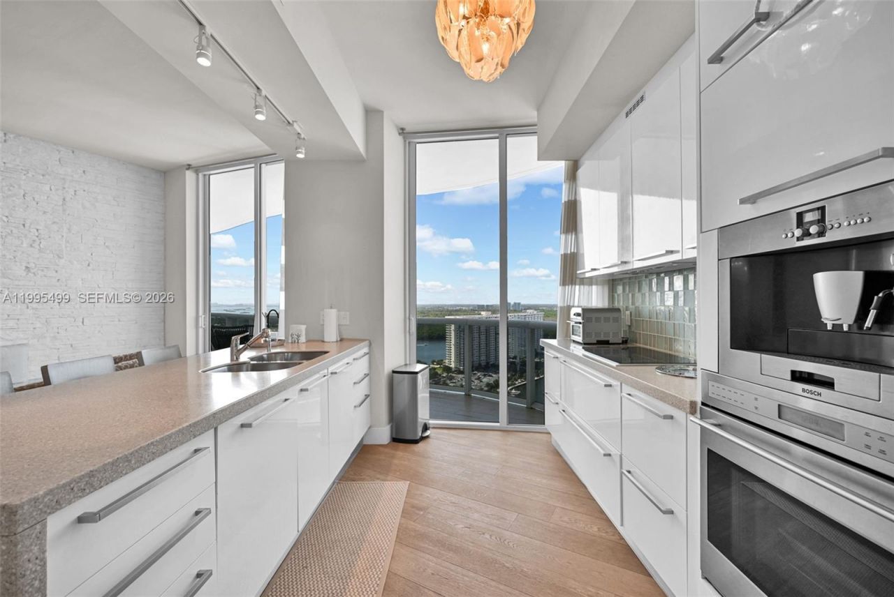 15901 Collins Ave , Unit 2405, Sunny Isles Beach, FL 33160 Photo