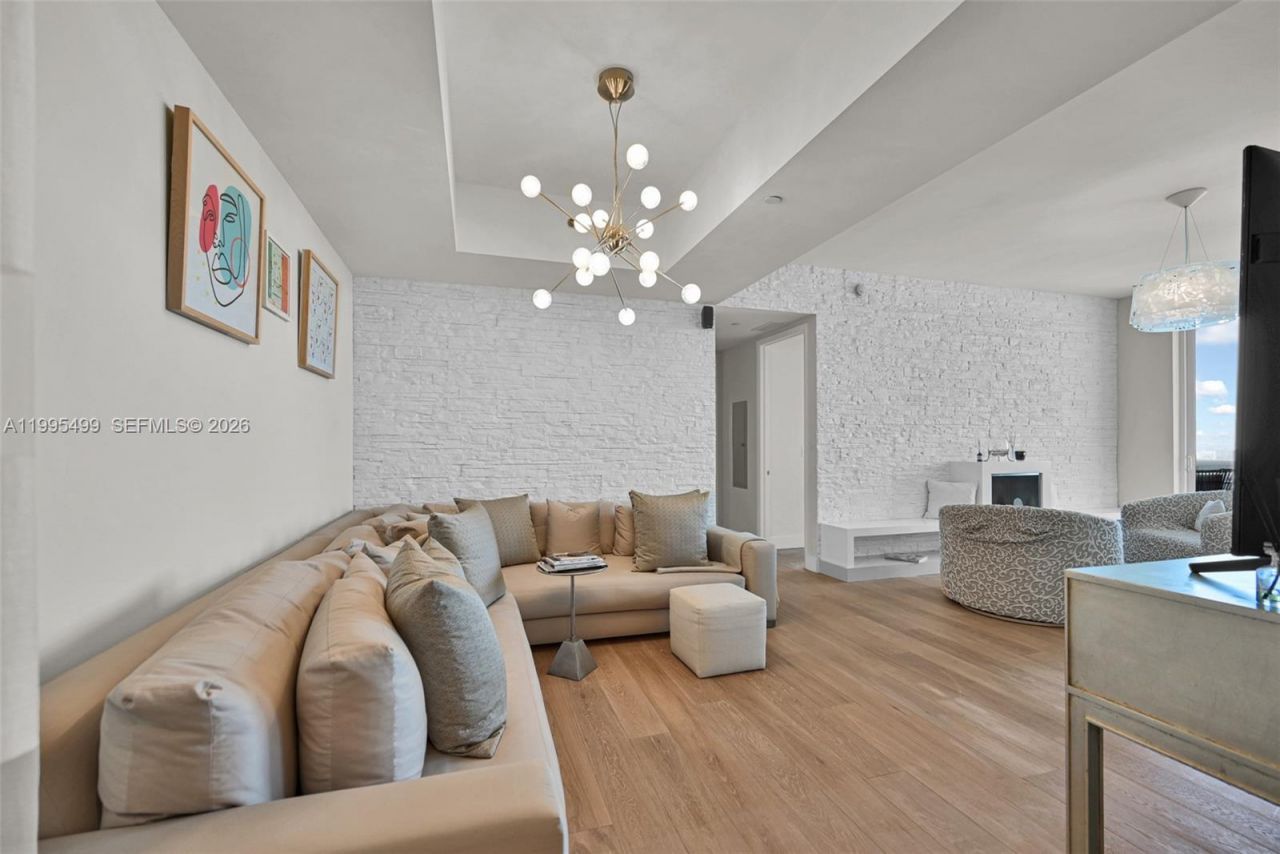 15901 Collins Ave , Unit 2405, Sunny Isles Beach, FL 33160 Photo