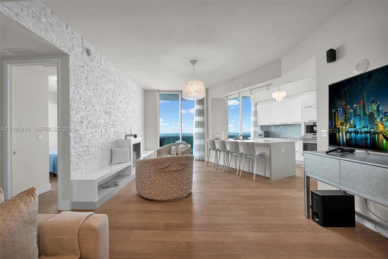 15901 Collins Ave , Unit 2405, Sunny Isles Beach, FL 33160 Photo