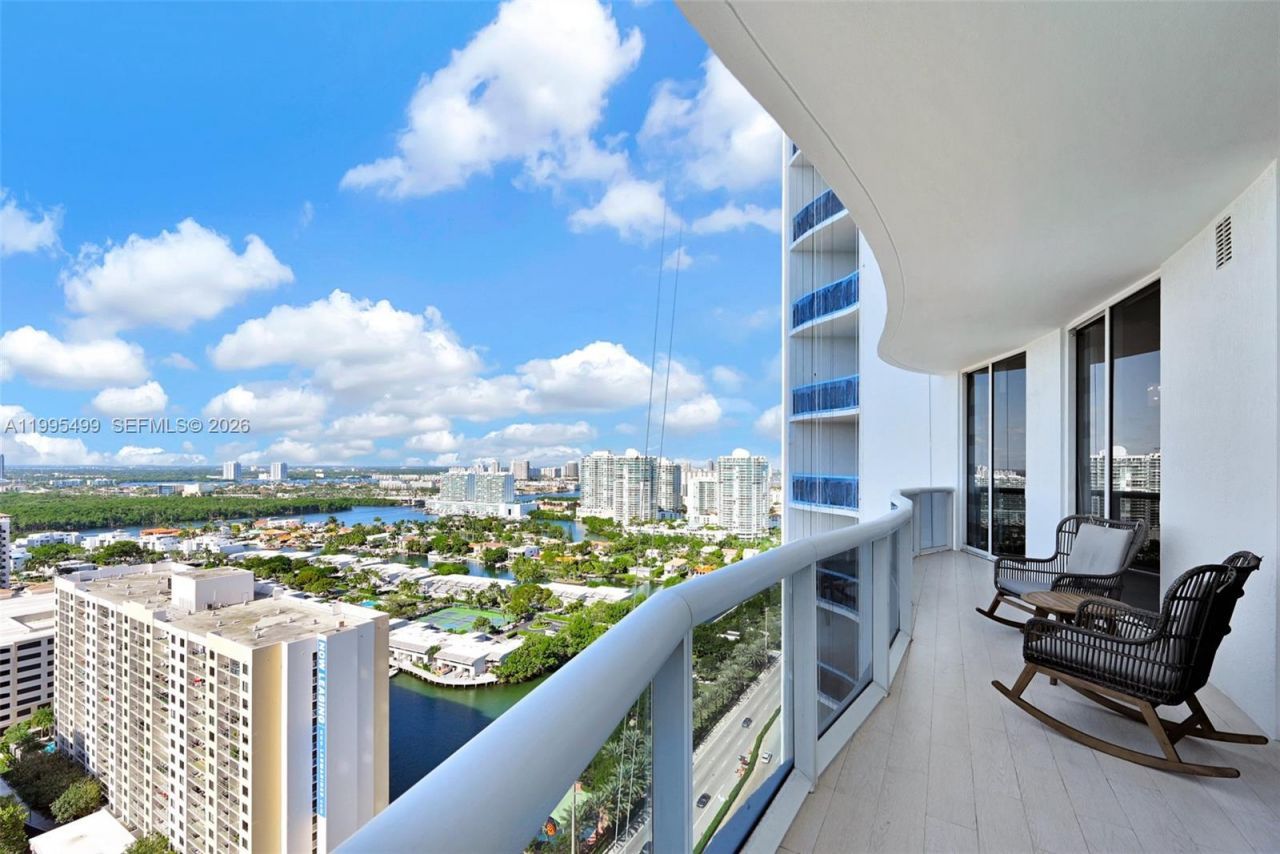 15901 Collins Ave , Unit 2405, Sunny Isles Beach, FL 33160 Photo