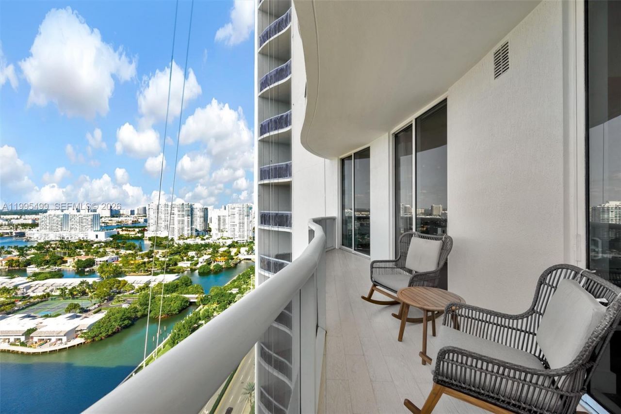15901 Collins Ave , Unit 2405, Sunny Isles Beach, FL 33160 Photo