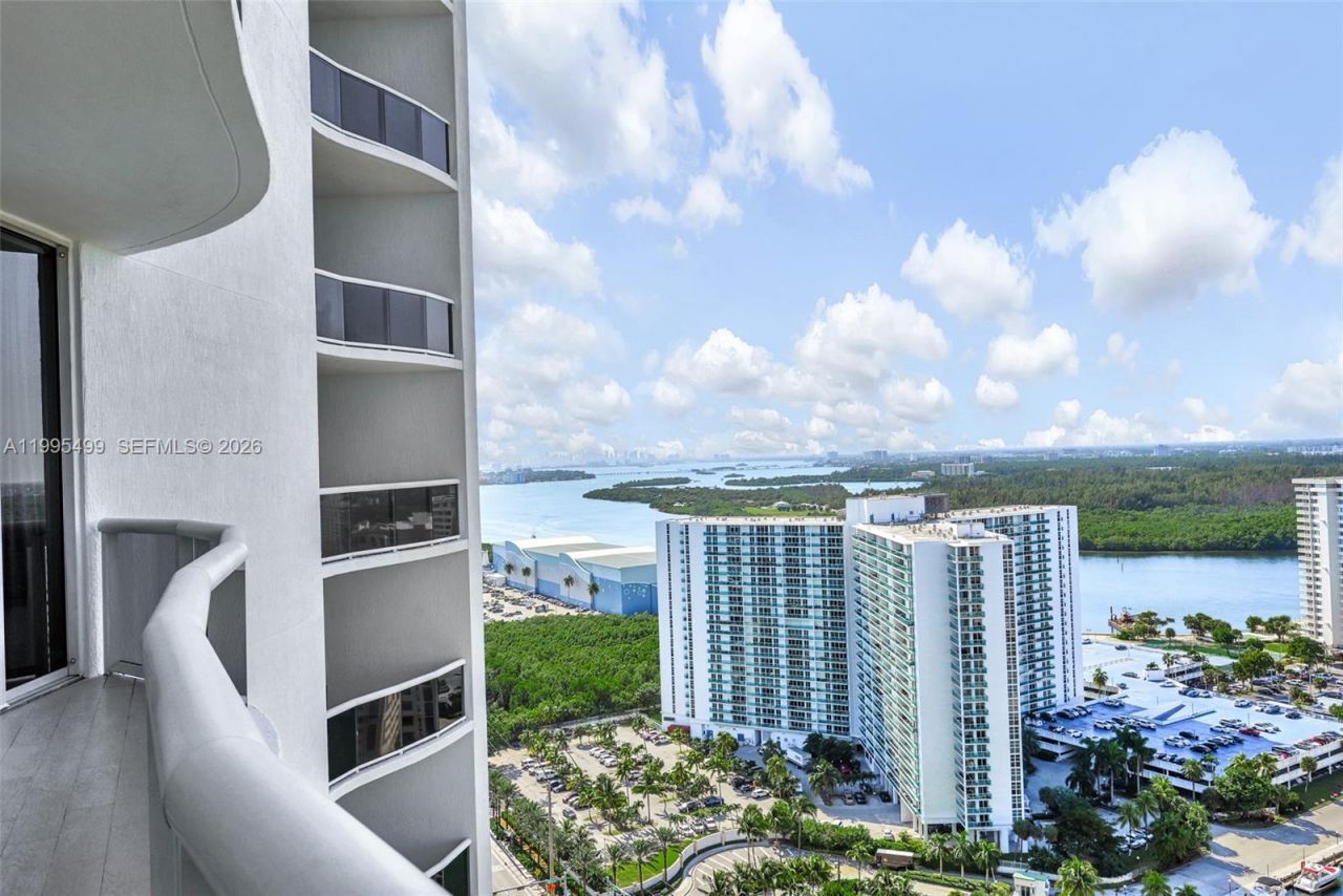 15901 Collins Ave , Unit 2405, Sunny Isles Beach, FL 33160 Photo