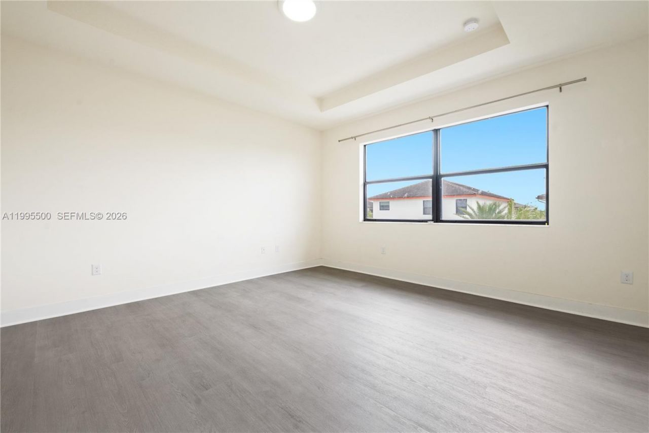 8836 NW 161st Ter , Miami Lakes, FL 33018 Photo