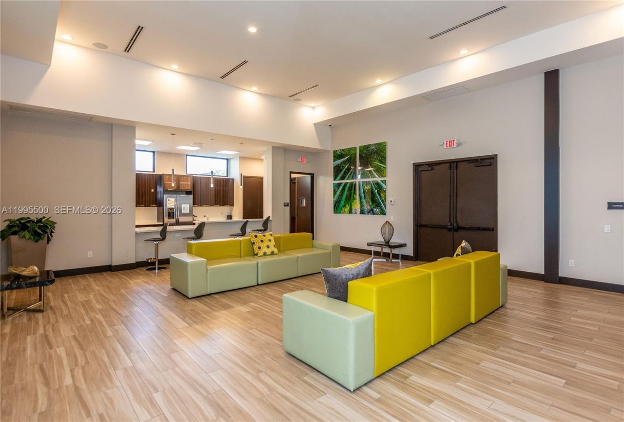 8836 NW 161st Ter , Miami Lakes, FL 33018 Photo