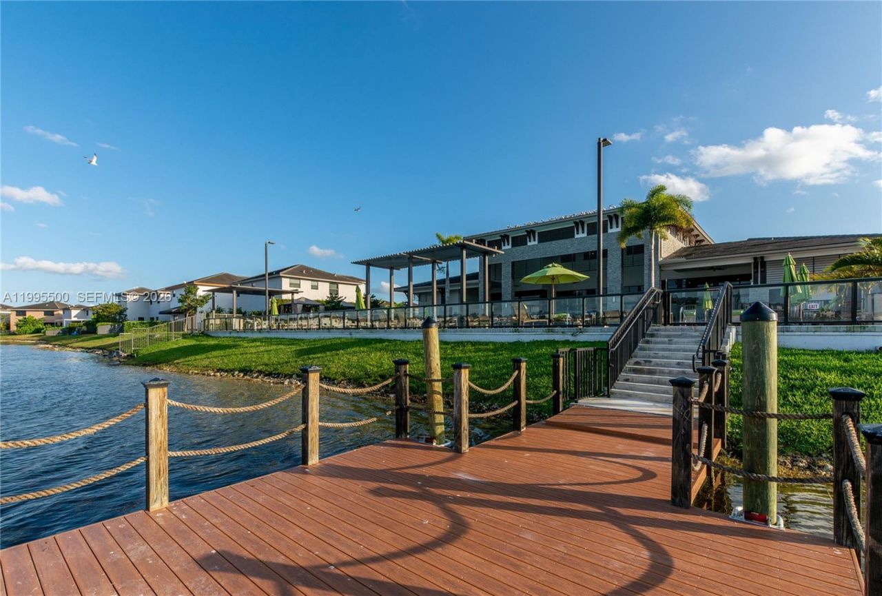 8836 NW 161st Ter , Miami Lakes, FL 33018 Photo