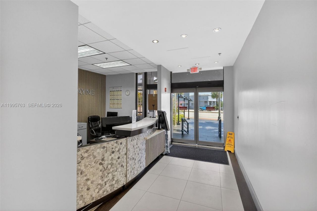 12550 Biscayne Blvd, Unit 501, North Miami, FL 33181 Photo