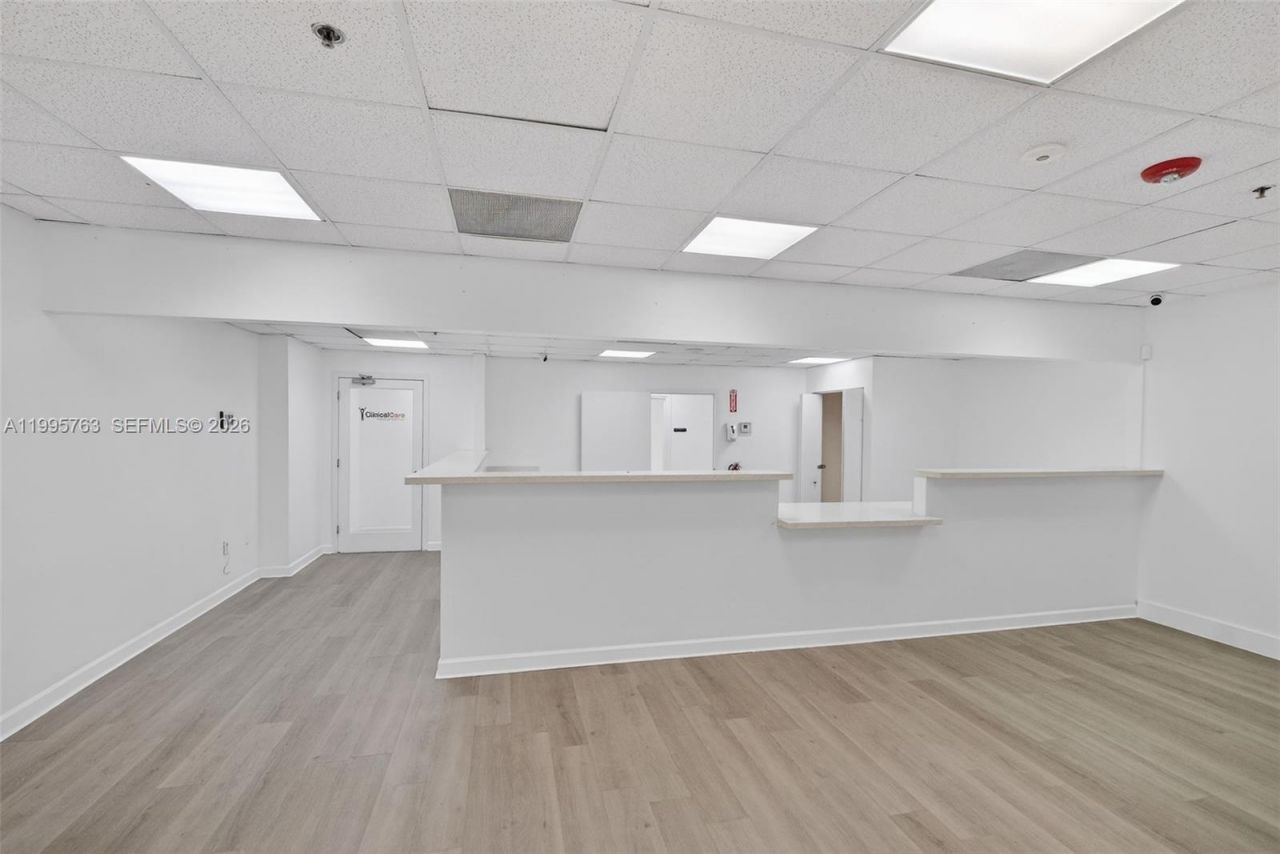 12550 Biscayne Blvd, Unit 501, North Miami, FL 33181 Photo