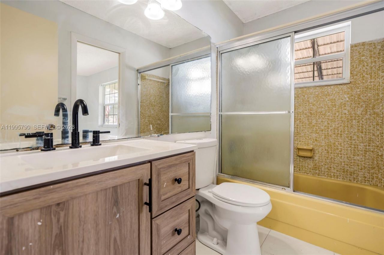 1005 SW 18th St , Boynton Beach, FL 33426 Photo