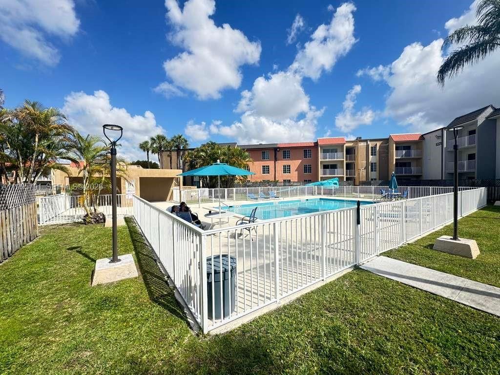 5201 Geneva Way, Unit 113, Doral, FL 33166 Photo