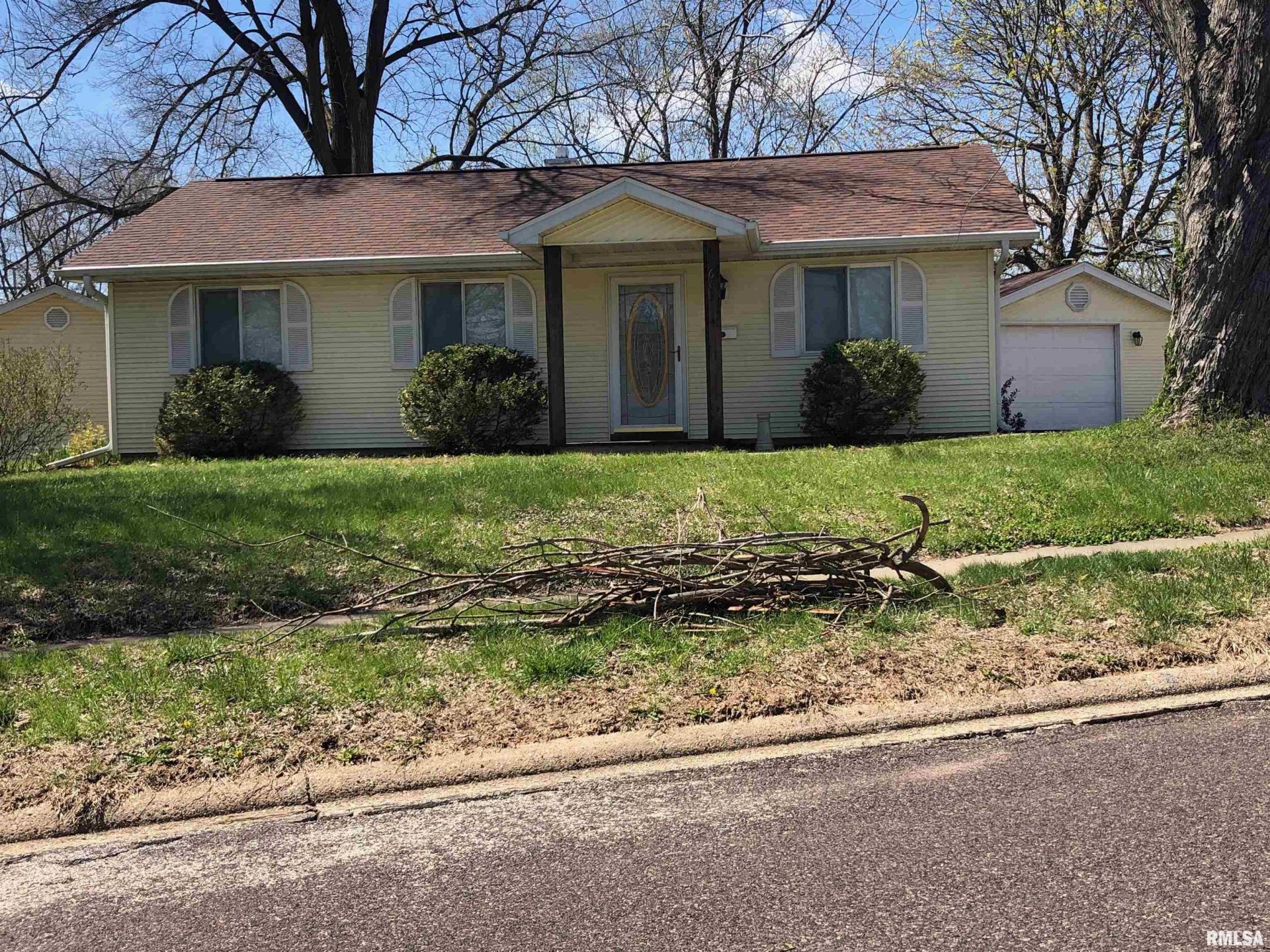 603 Lincoln Road, Marquette Heights, IL 61554 Main Photo