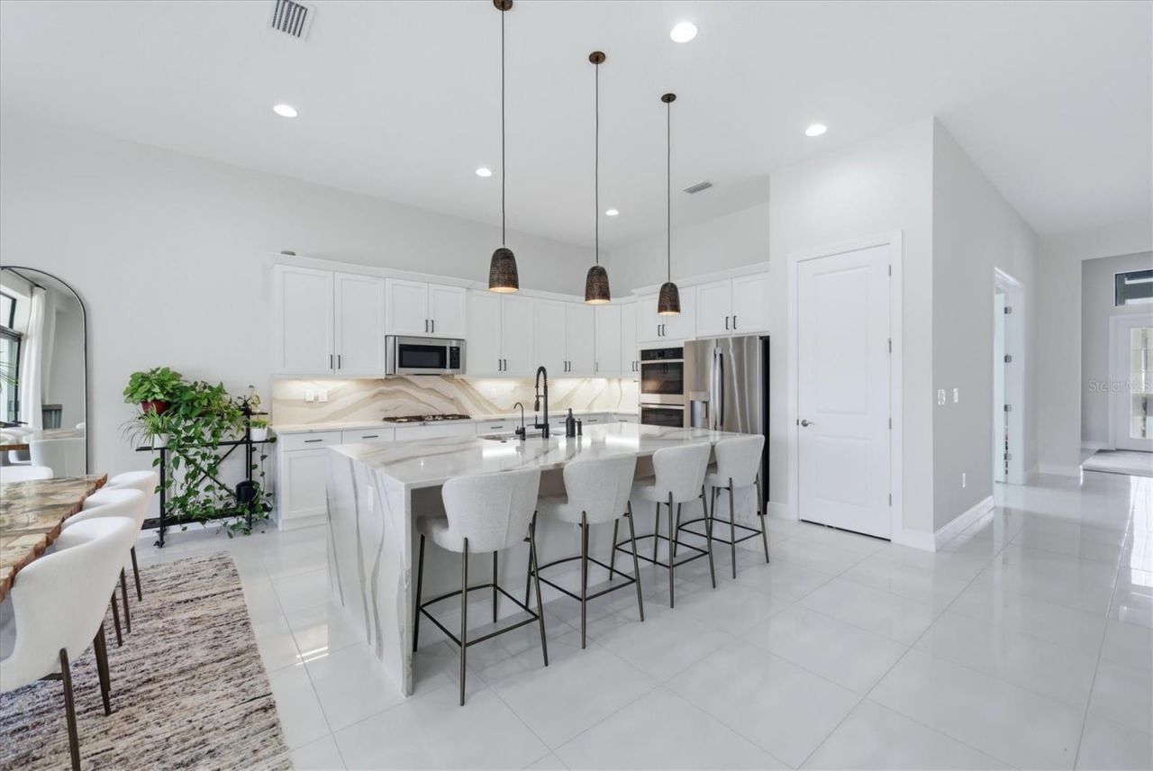 9221 Bernini Place, Sarasota, FL 34240 Photo