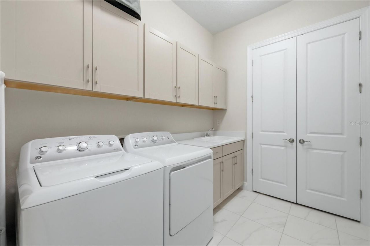 9221 Bernini Place, Sarasota, FL 34240 Photo