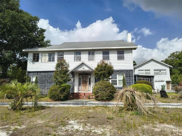 15 LAKE HOWARD DRIVE NW, WINTER HAVEN, FL 33880