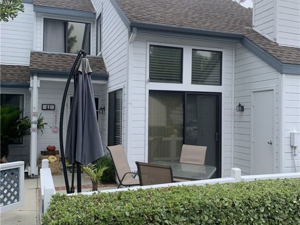 41 Fallingstar , Unit 28, Irvine, CA 92614