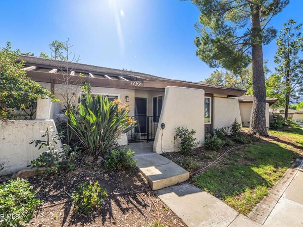 1137 Bright Glen Circle , Westlake Village, CA 91361