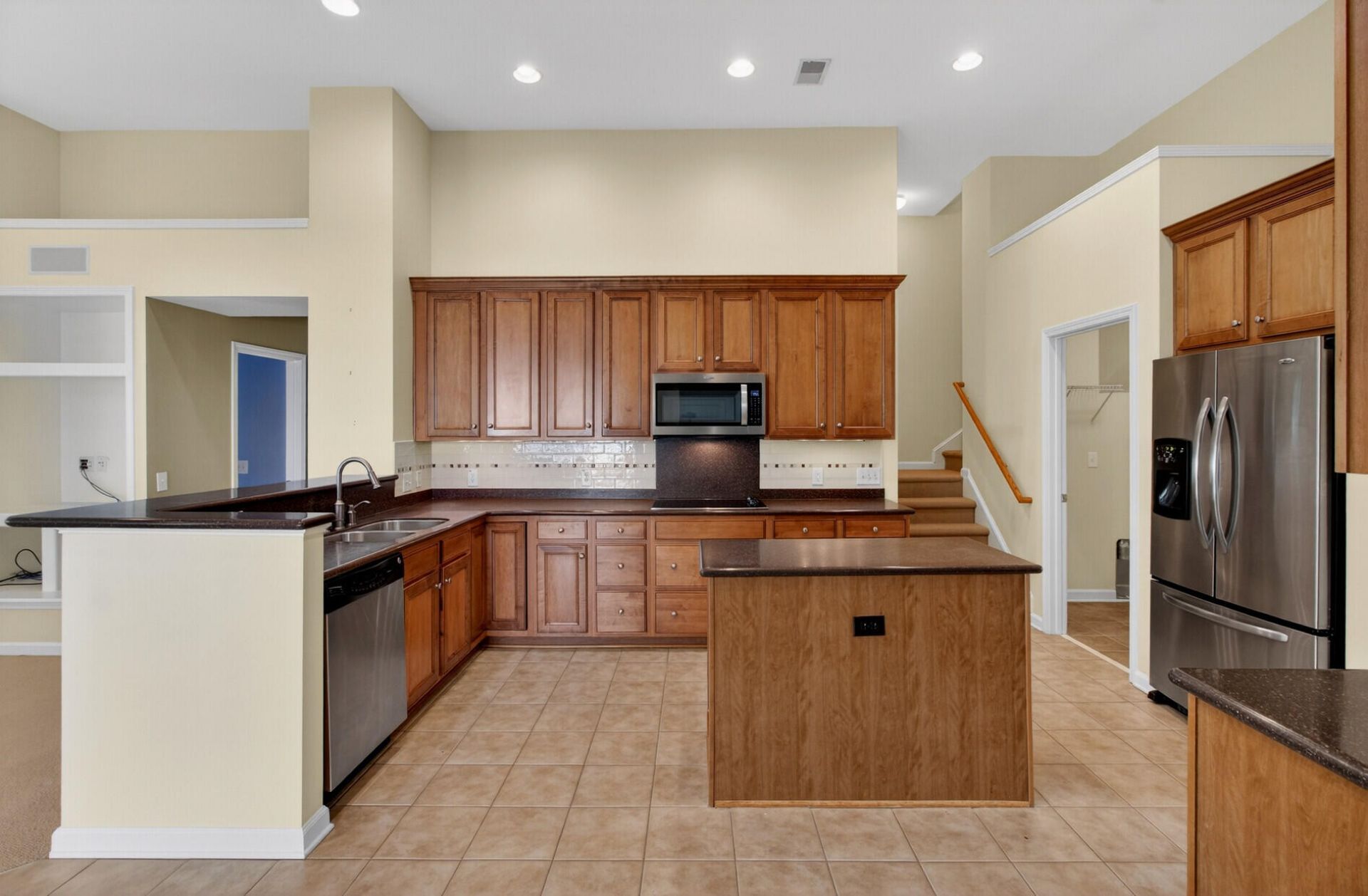 152 Back Tee Circle Photo 11