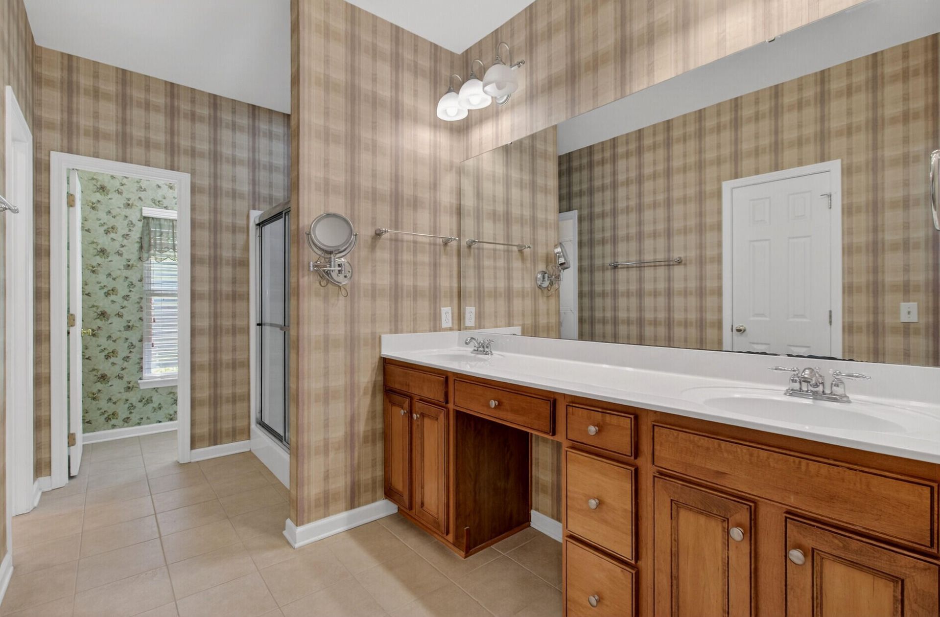 152 Back Tee Circle Photo 21