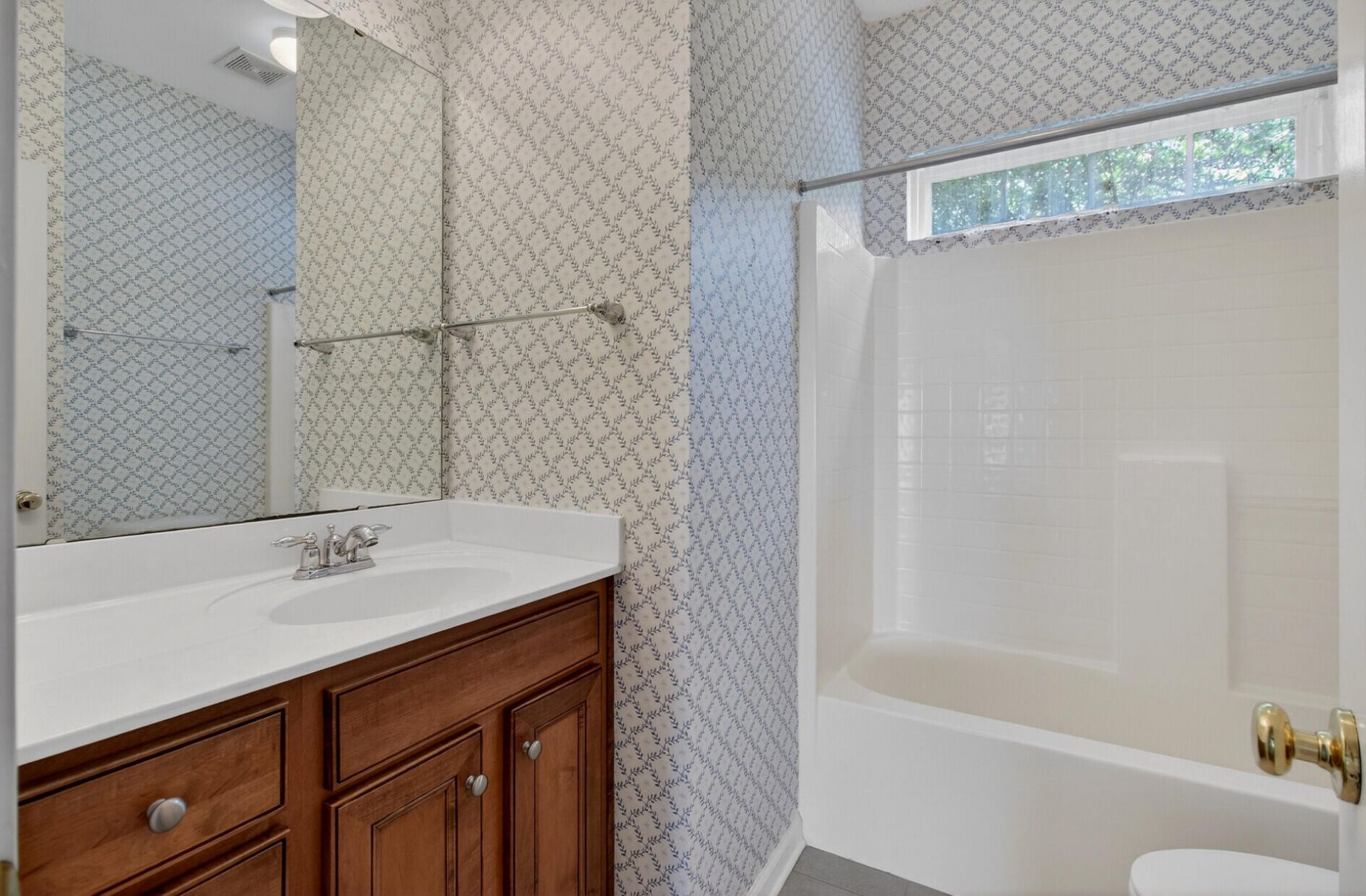 152 Back Tee Circle Photo 26