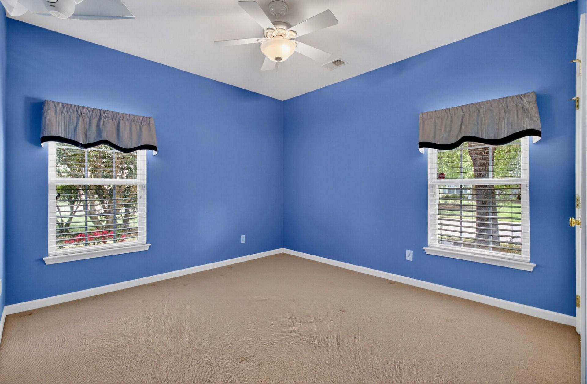 152 Back Tee Circle Photo 27