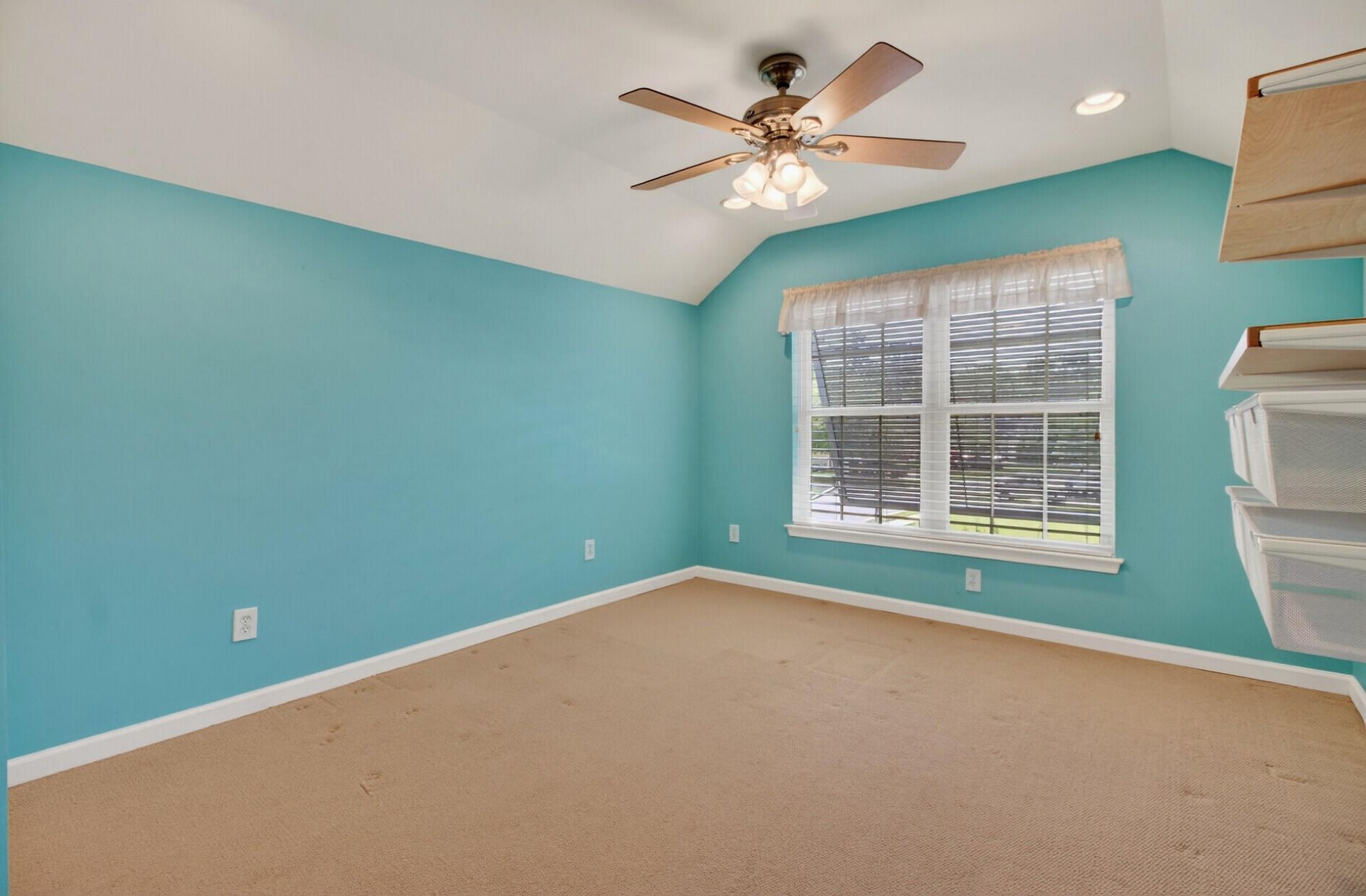 152 Back Tee Circle Photo 31