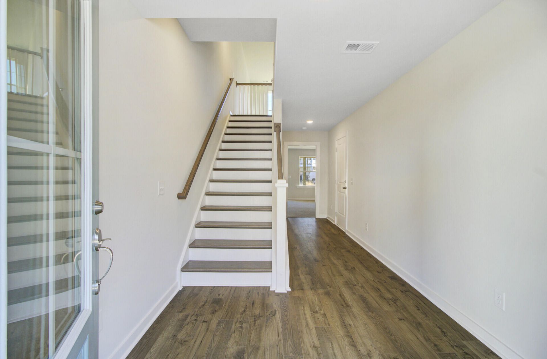 425 Caledon Court Photo 11