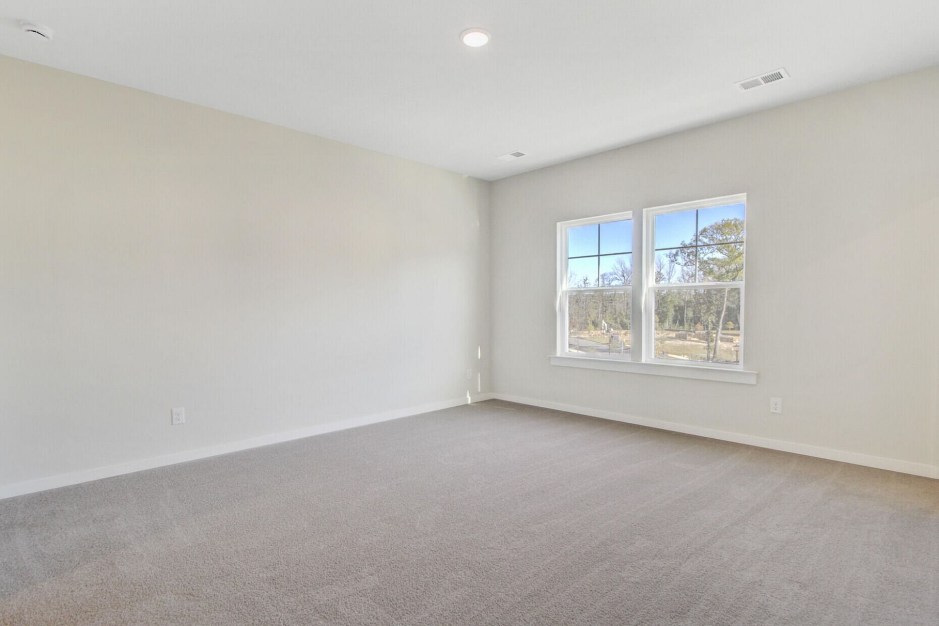 425 Caledon Court Photo 27