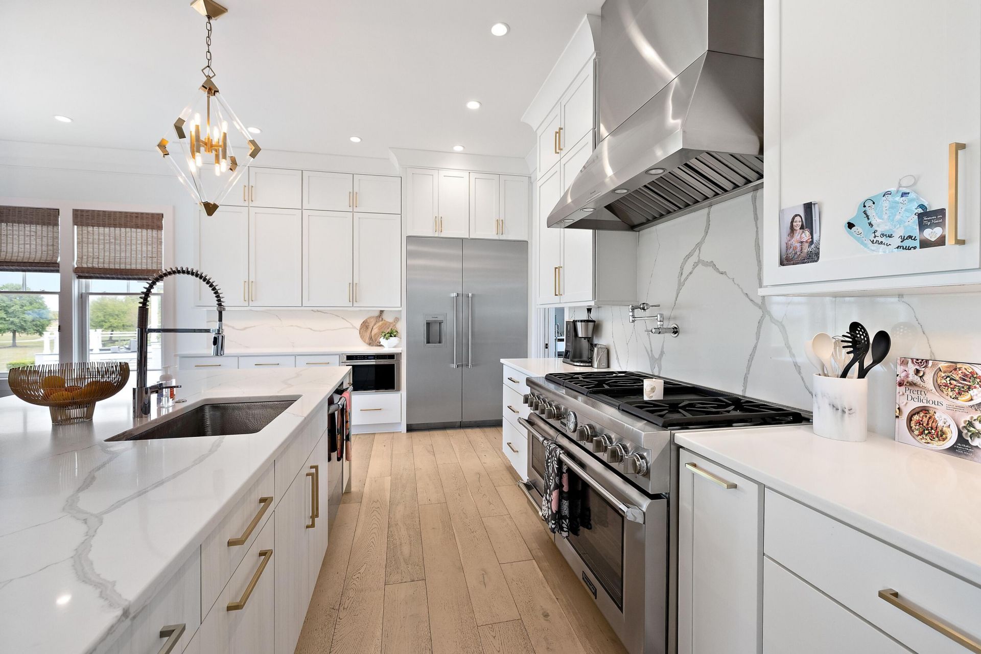 571 Wading Place Photo 10