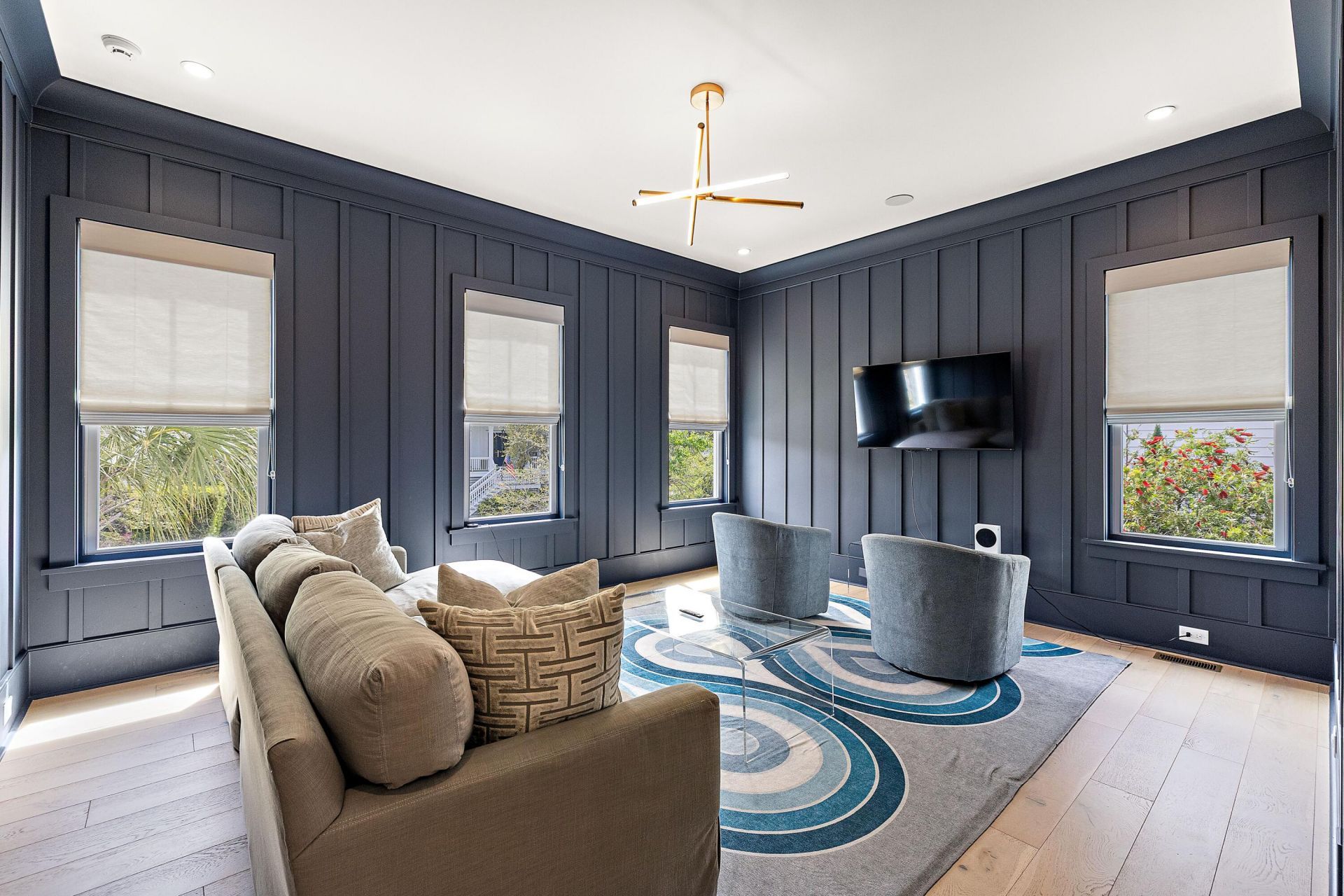 571 Wading Place Photo 15