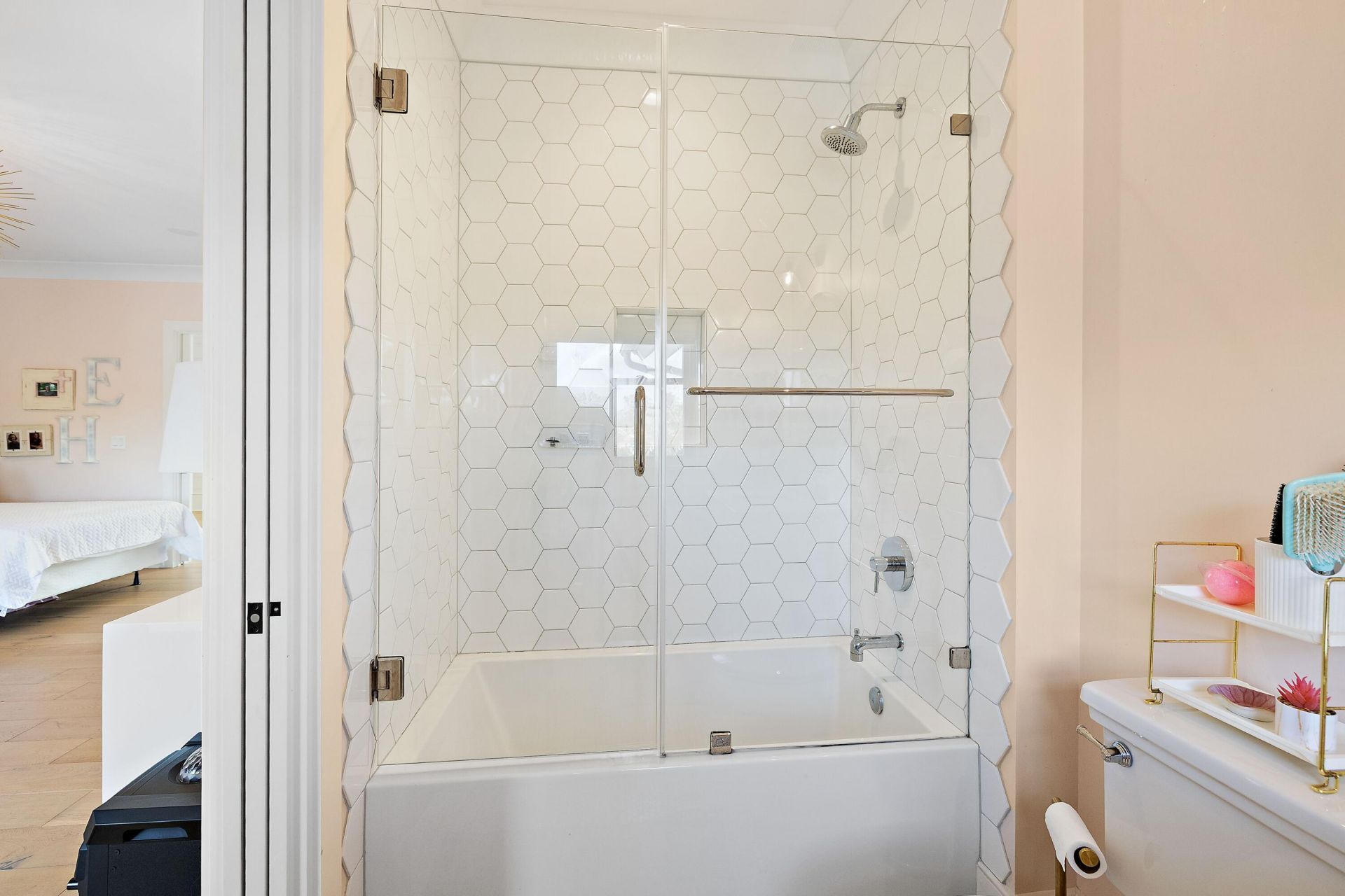 571 Wading Place Photo 27