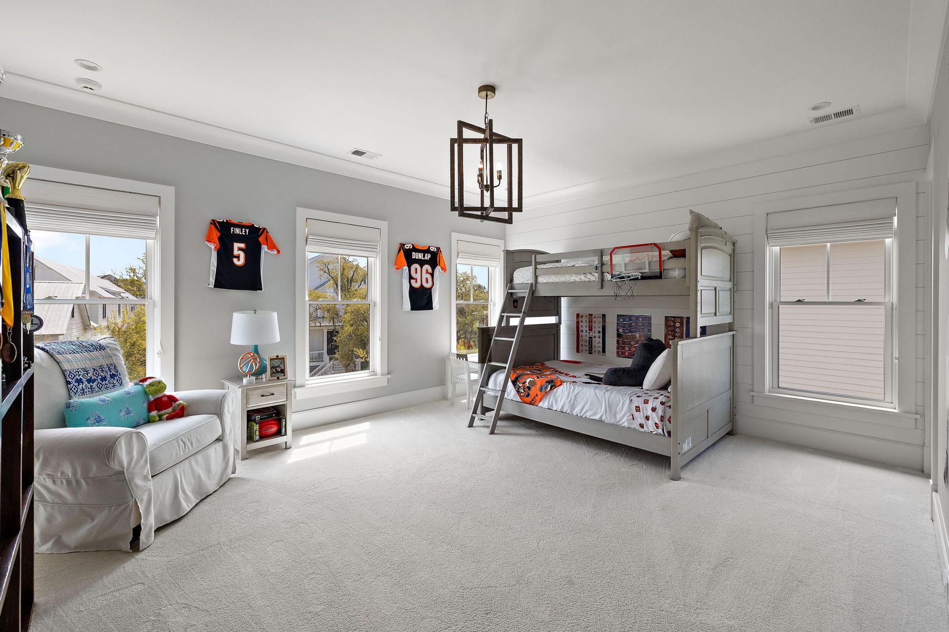 571 Wading Place Photo 28