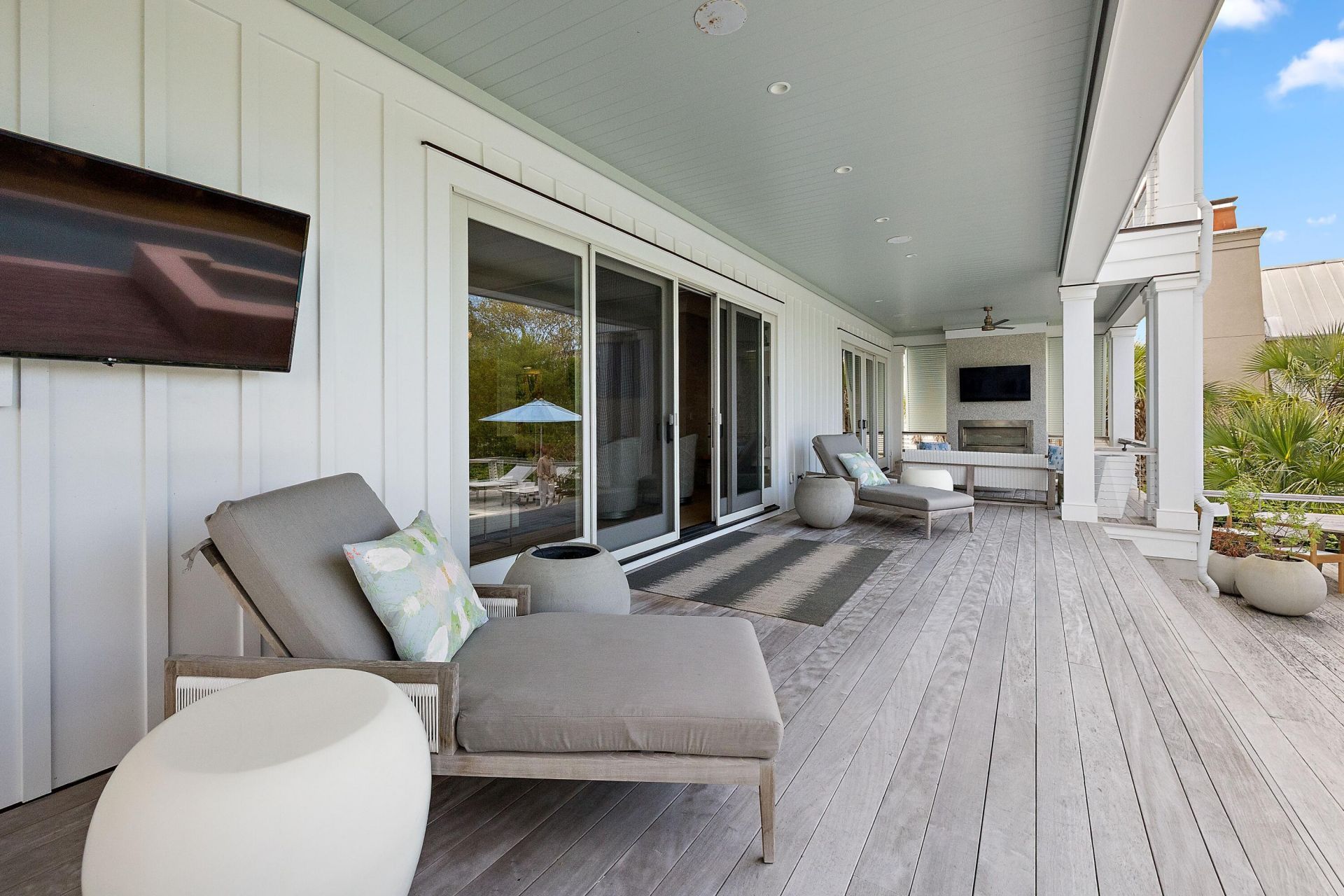 571 Wading Place Photo 38