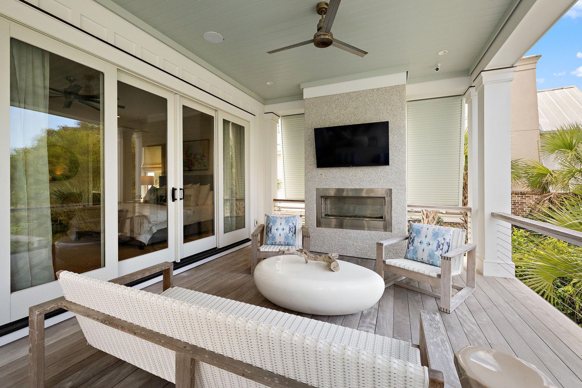 571 Wading Place Photo 40