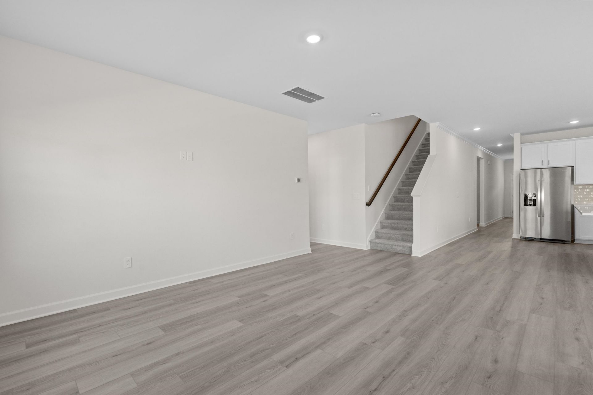 995 Lauryn Oak Loop Photo 11