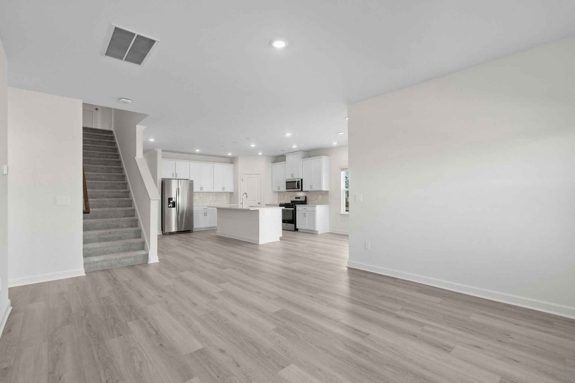 995 Lauryn Oak Loop Photo 12