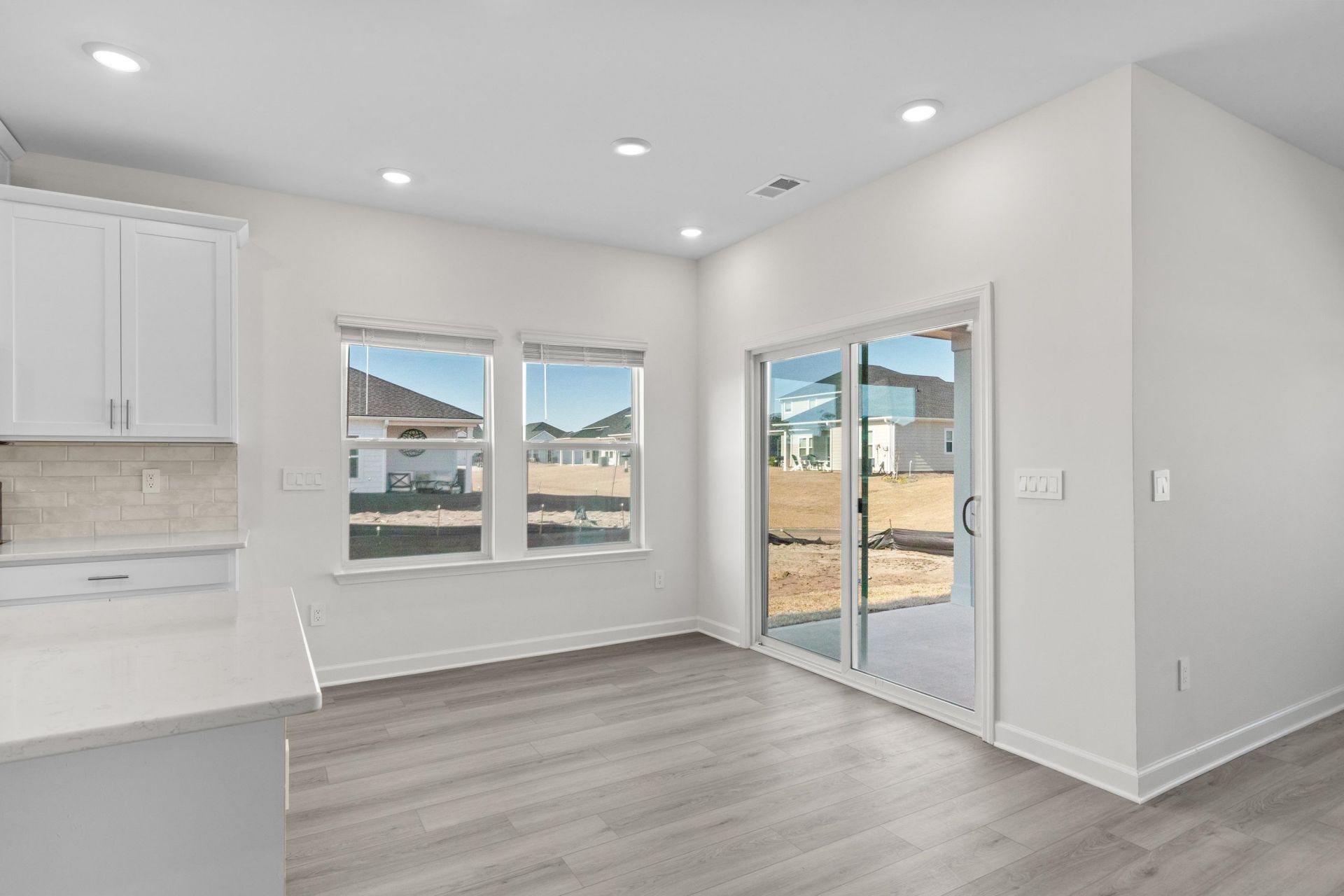 995 Lauryn Oak Loop Photo 19