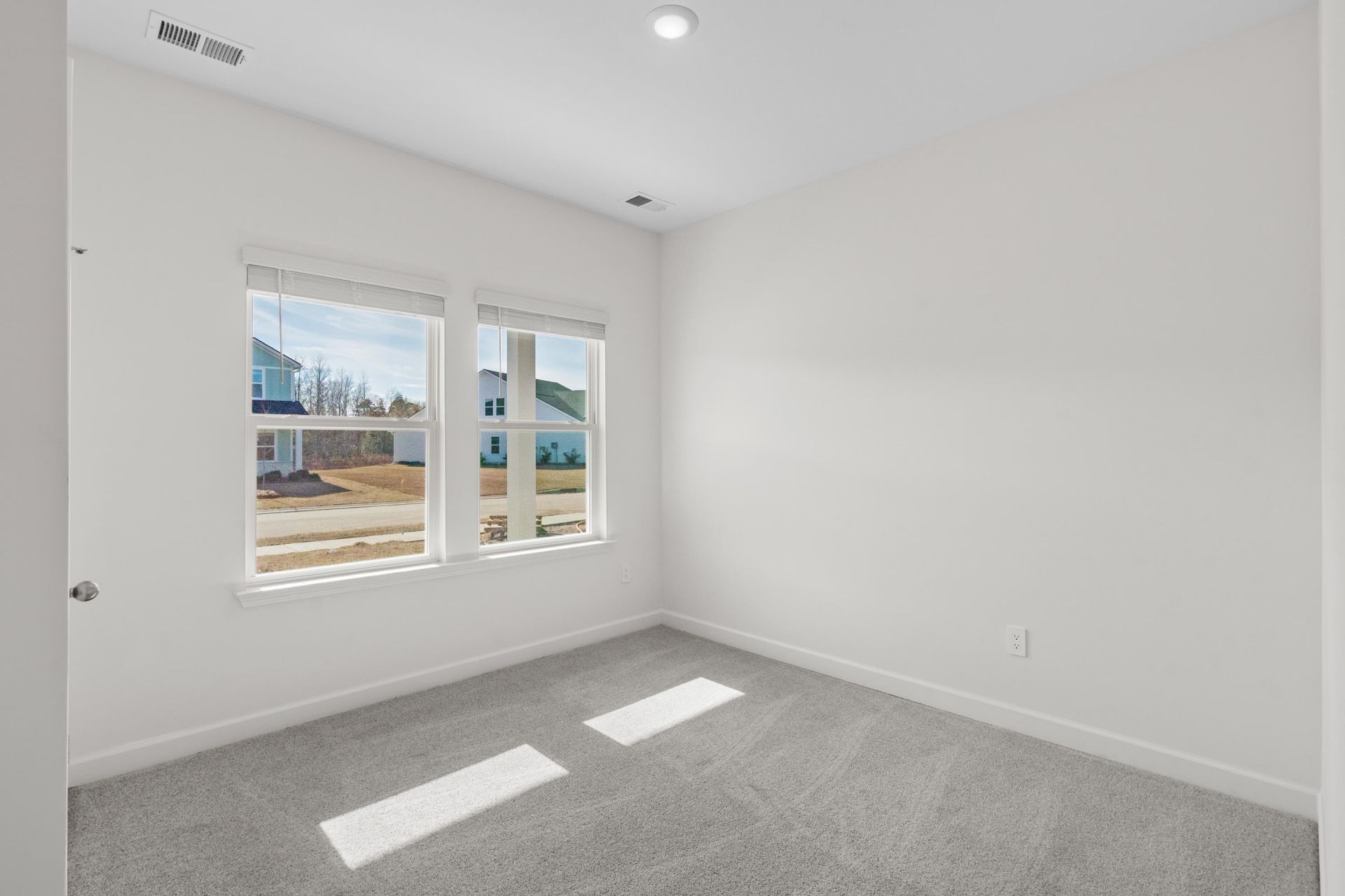 995 Lauryn Oak Loop Photo 29