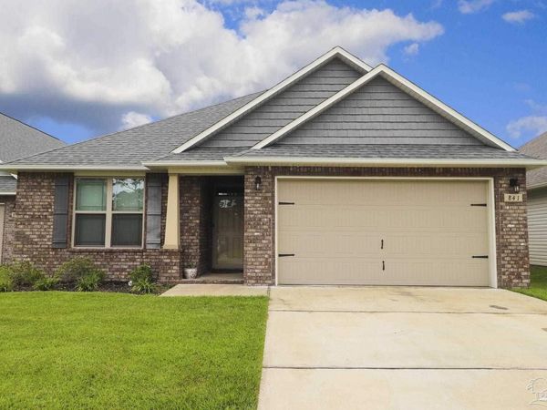 841 Oak Alley, Pensacola, FL 32506