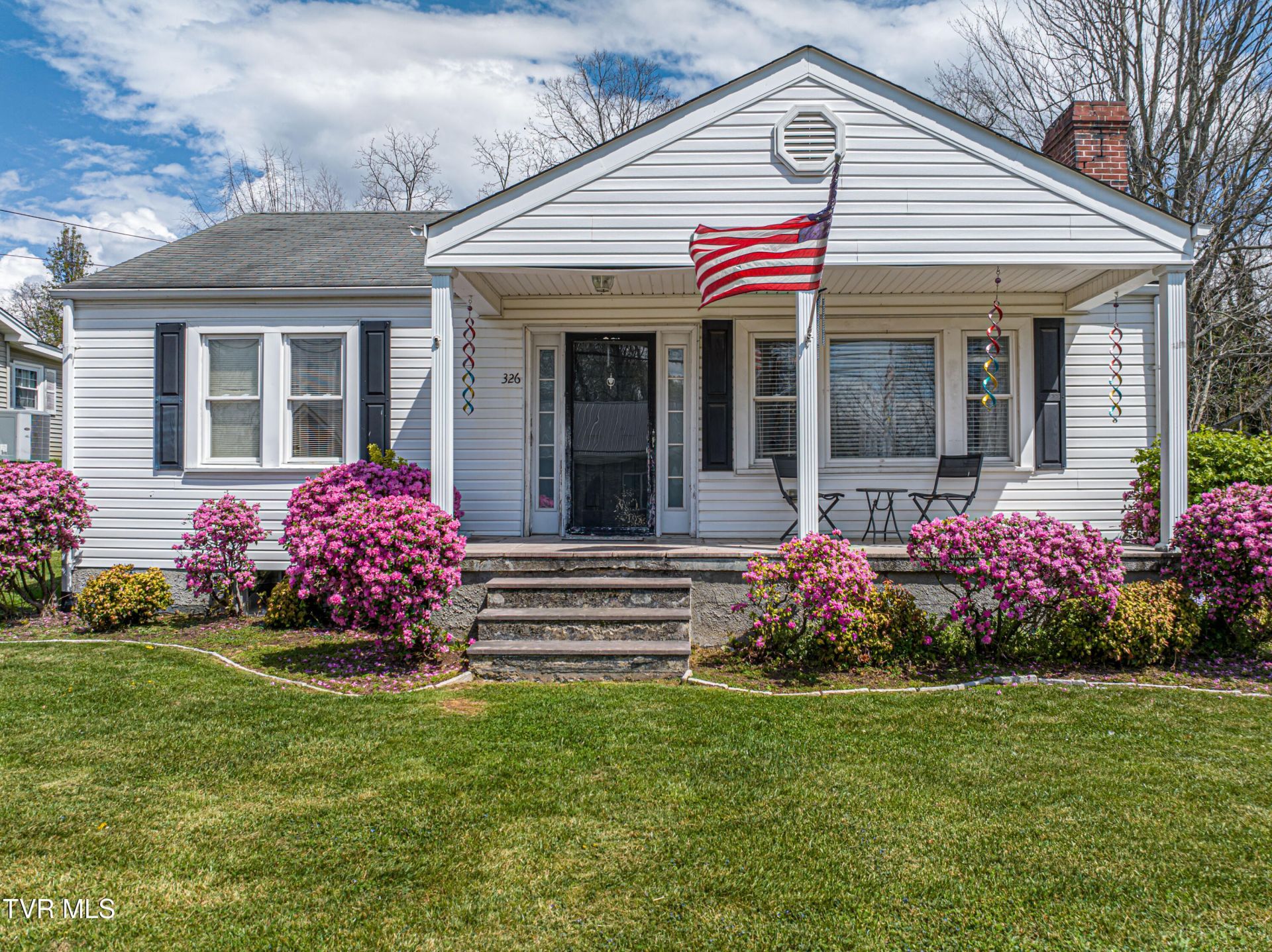 326 Fuller Street, Abingdon, VA 24210 Main Photo