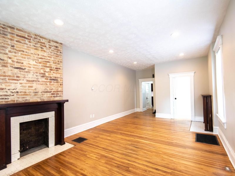 378-380 Stoddart Avenue, Columbus, OH 43205 Photo 2