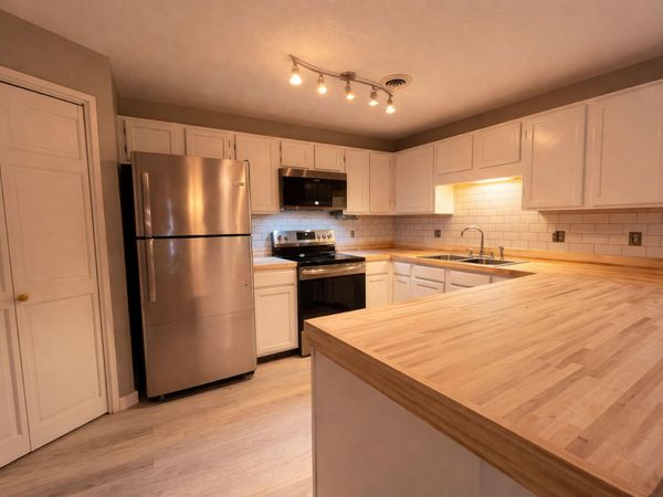 112 Franklin Street, Unit B5, Bangor, ME 04401