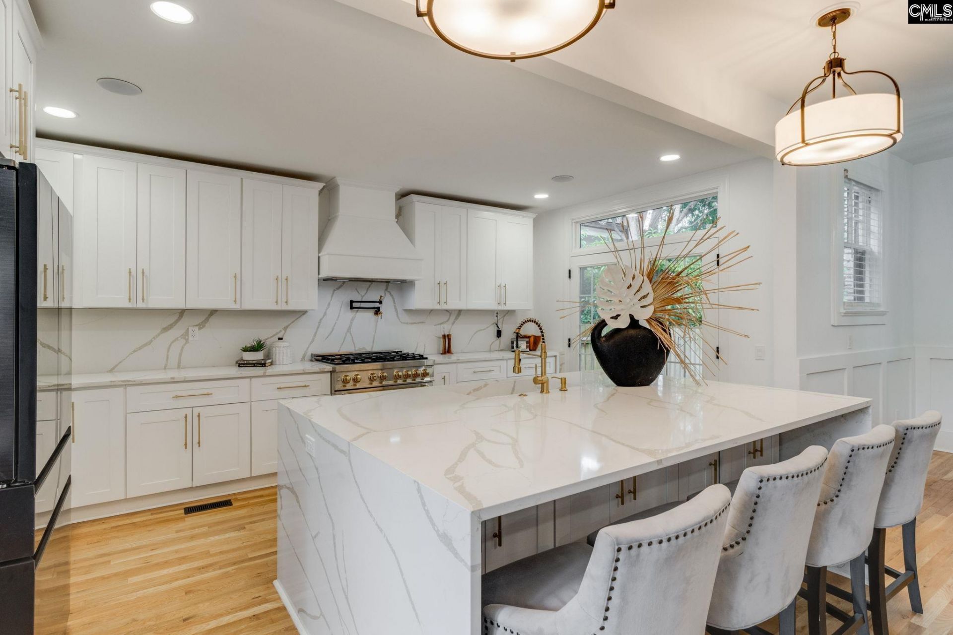 1731 Maplewood Drive Photo 6