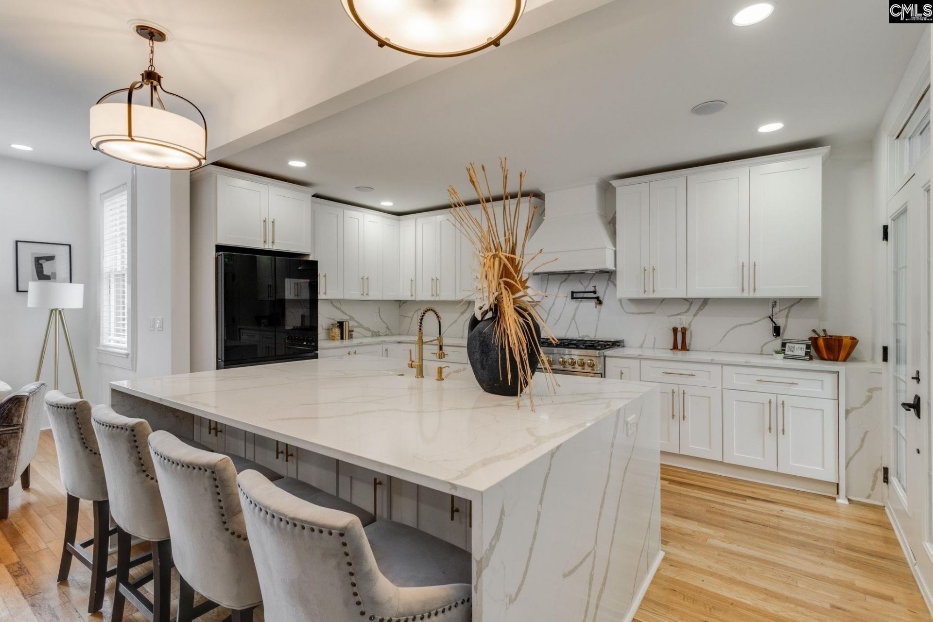 1731 Maplewood Drive Photo 7