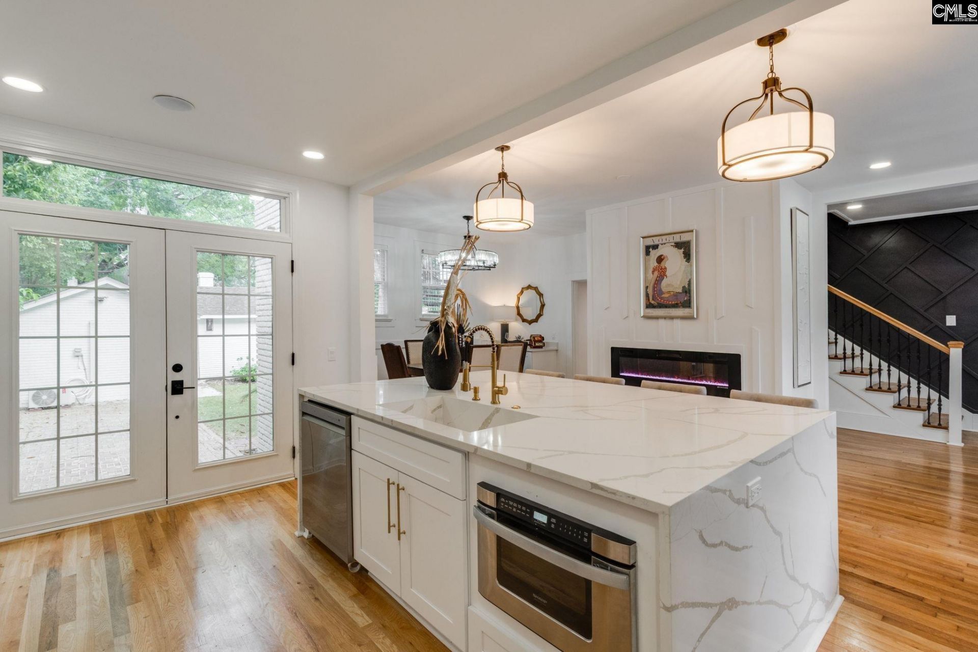 1731 Maplewood Drive Photo 9