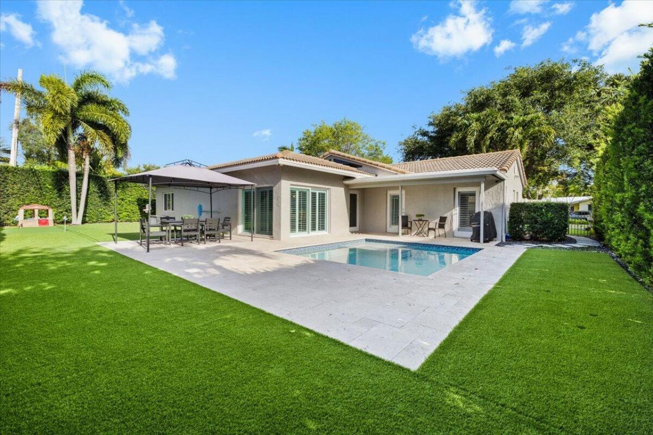 944 SW 1st Street, Boca Raton, FL 33486 Photo