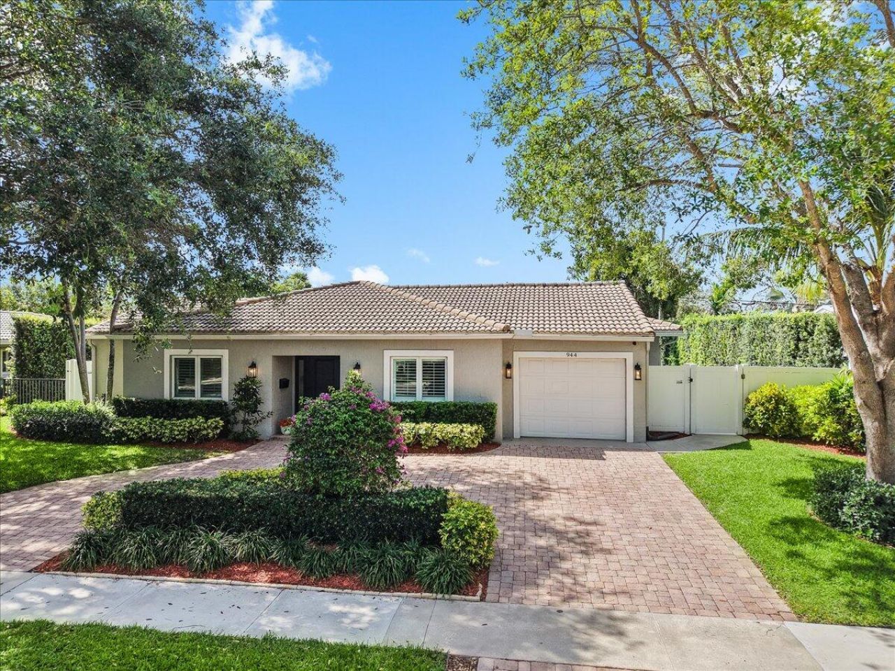 944 SW 1st Street, Boca Raton, FL 33486 Photo